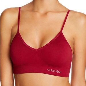 Calvin Klein: Seamless bralette QF6007